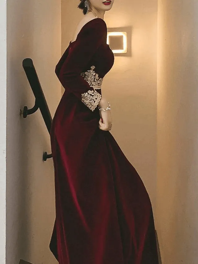 A-Line Vintage Formal Velvet Evening Dress with Appliques,Long Sleeve Dinner Dresses