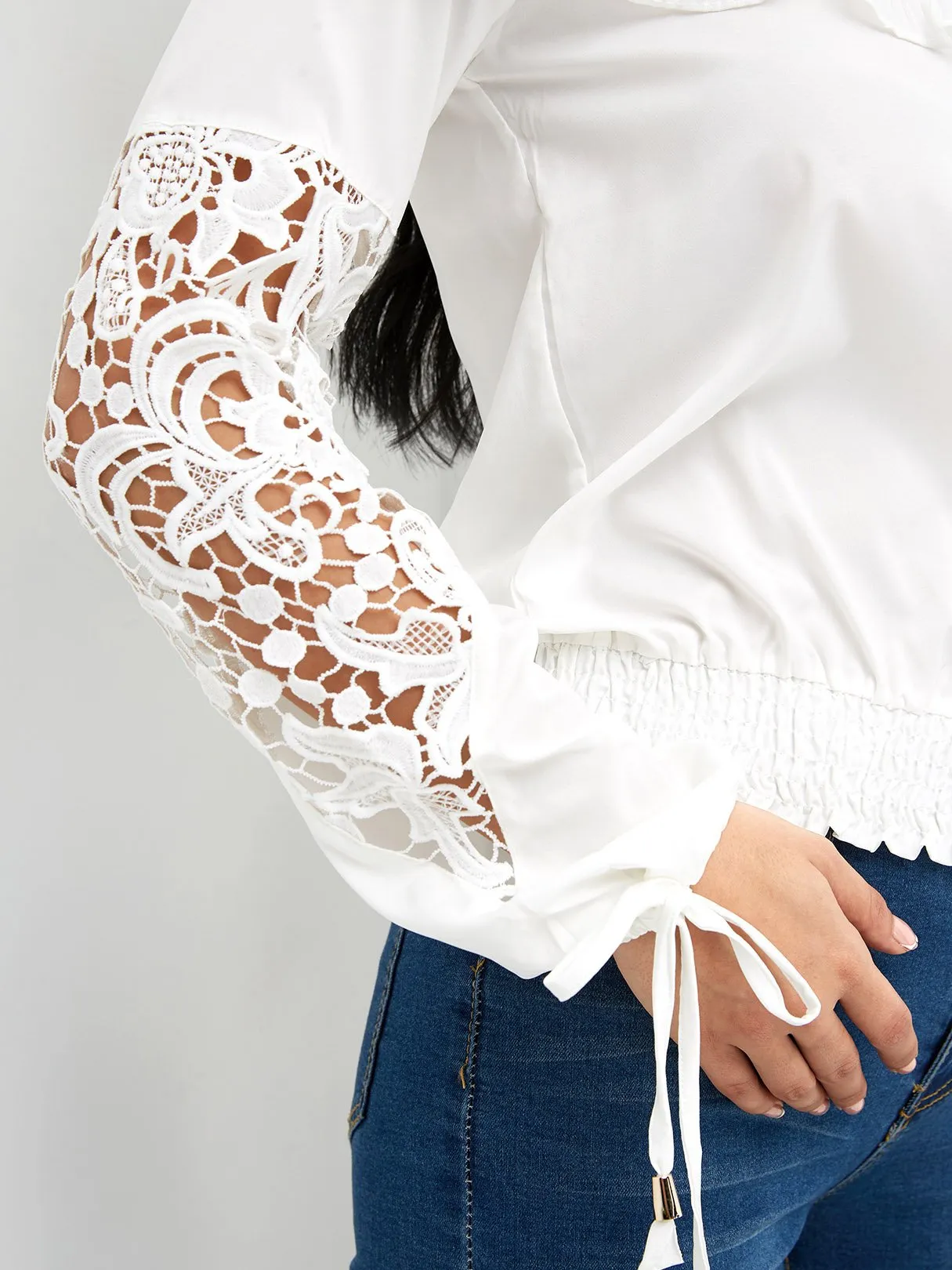 OEM ODM Round Neck Plain Lace Self-Tie Long Sleeve White Blouses