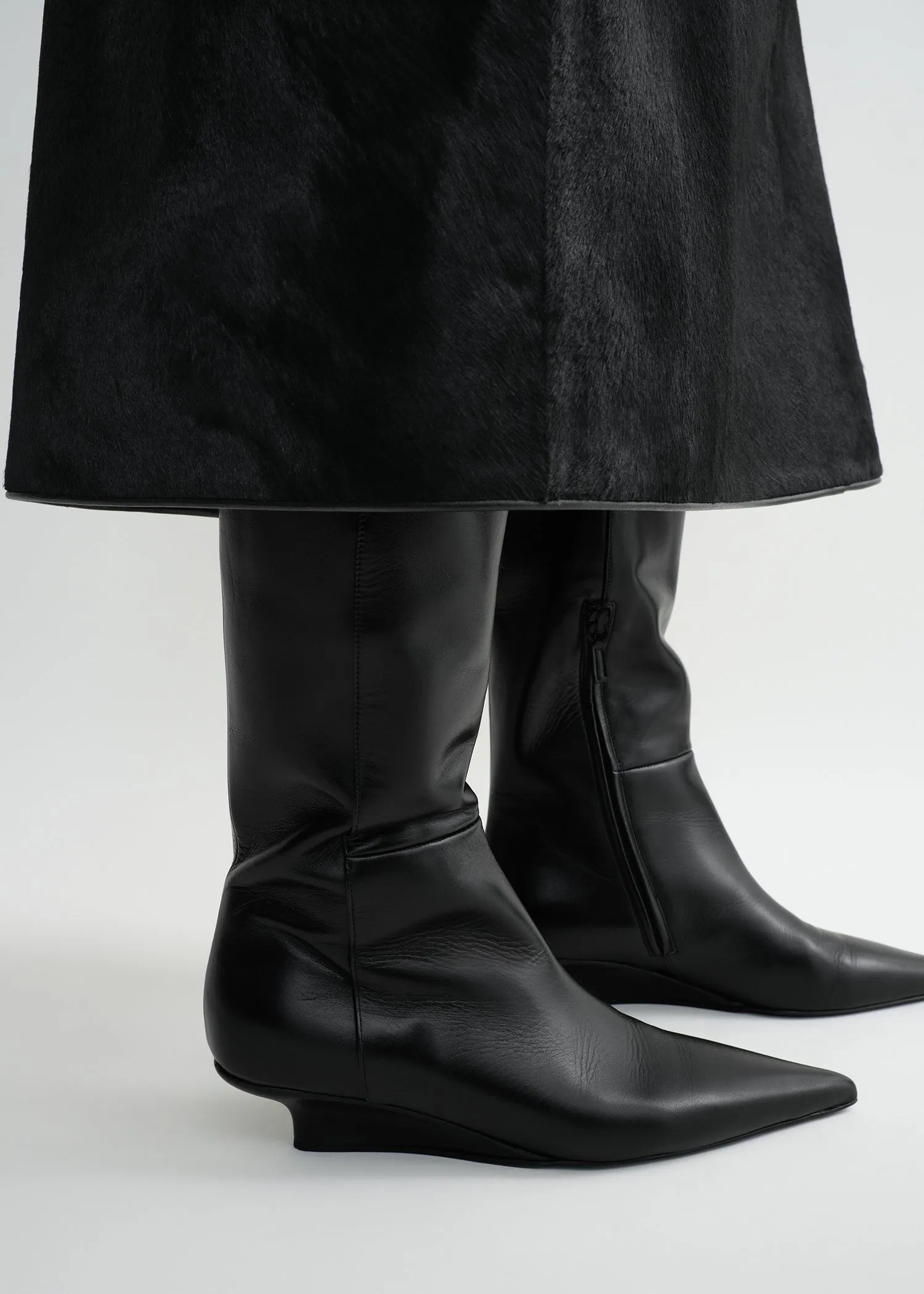 Sharp leather knee-high boots black